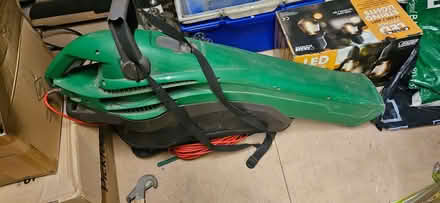 Photo of free Leaf blower/vacuum/shredder (Stanford in the Vale SN7) #1
