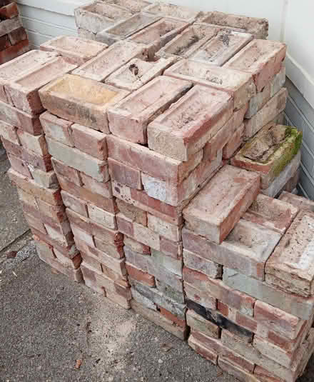 Photo of free bricks. Reclaimed (ferndown BH22) #1