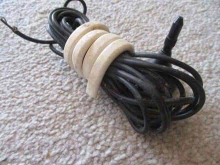 Photo of free long aerial lead. (Innsworth GL3) #1