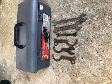 Photo of free Assorted Bike Bits (Twyford RG10) #1