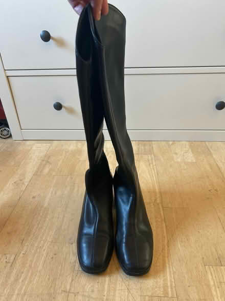Photo of free Black knee boots (Plaistow E139LX) #2