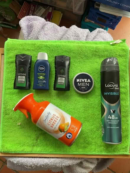 Photo of free Men’s toiletries etc (RG30 Tilehurst) #1