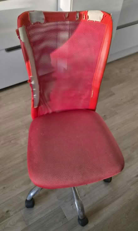 Photo of free Chair (W3 Acton, London W3) #3