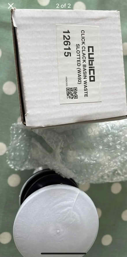 Photo of free cubico click clack bain waste slotted plug (Fromefield BA11) #2