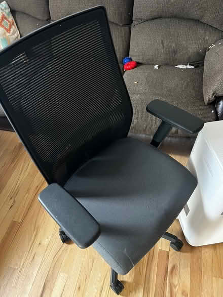 Photo of free Apartment full of furniture (Longmont) #1
