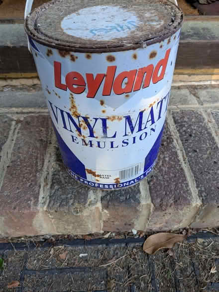 Photo of free Paint (Stoke Poges SL2) #1