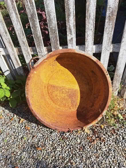 Photo of free Large metal bowl 79 cms (Bransgore BH23) #2