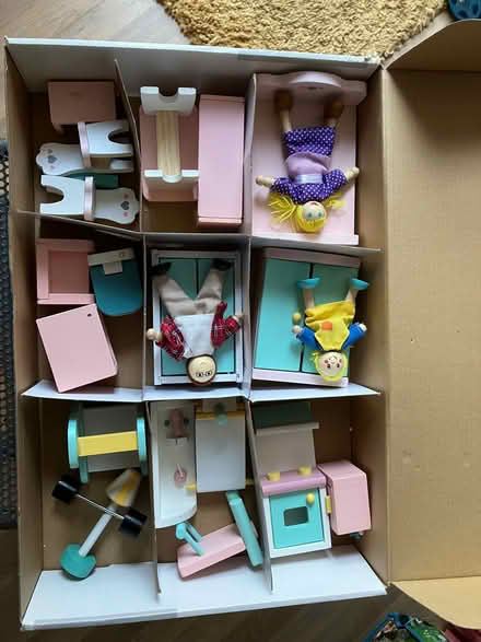 Photo of free Dolls house furniture (Wokingham RG40) #2