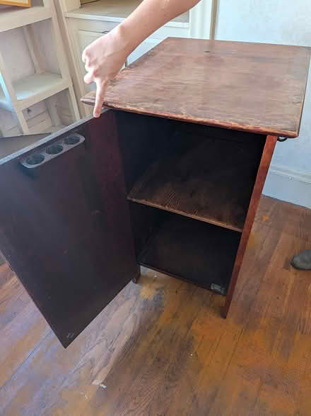 Photo of free Vintage Free-Standing Cabinet (Ball Sq Somerville) #3