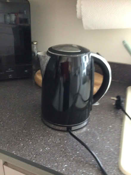 Photo of free Black kettle (Purbrook PO7) #1