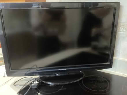 Photo of free TV (Gt Wratting suffolk CB97HA) #1