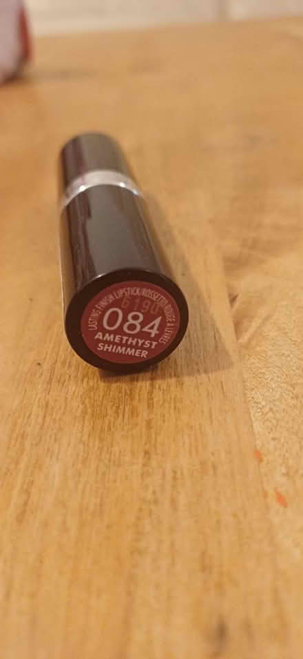 Photo of free Rimmel Lipstick (Ng3 5lh) #3