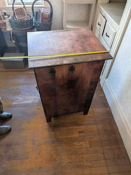 Photo of free Vintage Free-Standing Cabinet (Ball Sq Somerville) #4