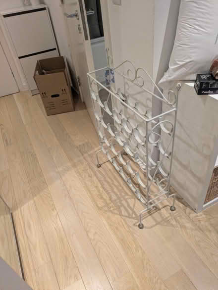 Photo of free N1, wine rack (Old Street N1) #1