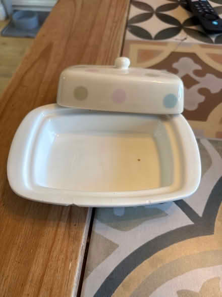 Photo of free Ceramic butter dish with small chip in (Knaphill GU21) #2