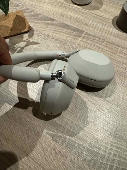 Photo of free Sony WH-1000XM5 Headphones (Barking IG11) #3