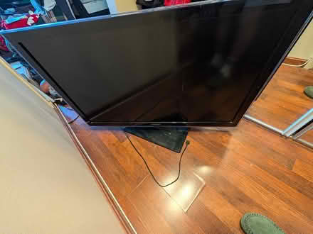 Photo of free Samsung 46" LCD TV (Washington, DC - Dupont Circle) #2