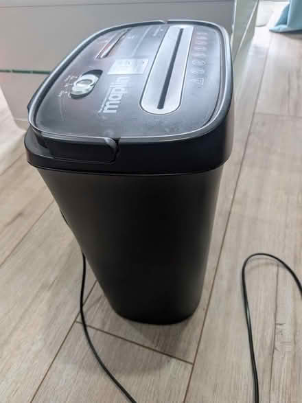 Photo of free Paper shredder (Kingsway DE22) #1
