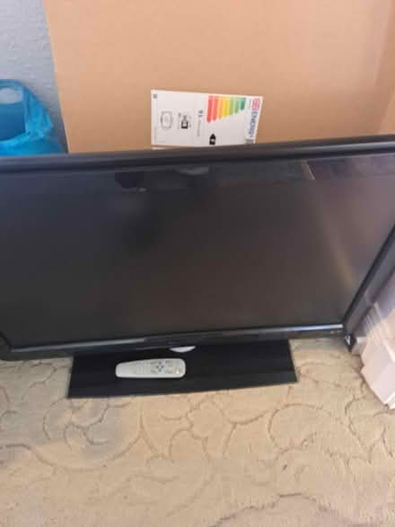 Photo of free 40 inch tv (S88ju) #1