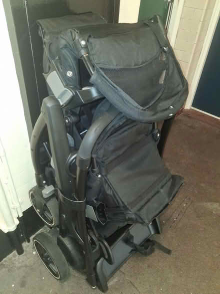 Photo of free Kids Graco Modes Duo Travel Pram (Rodney Road SE17) #1