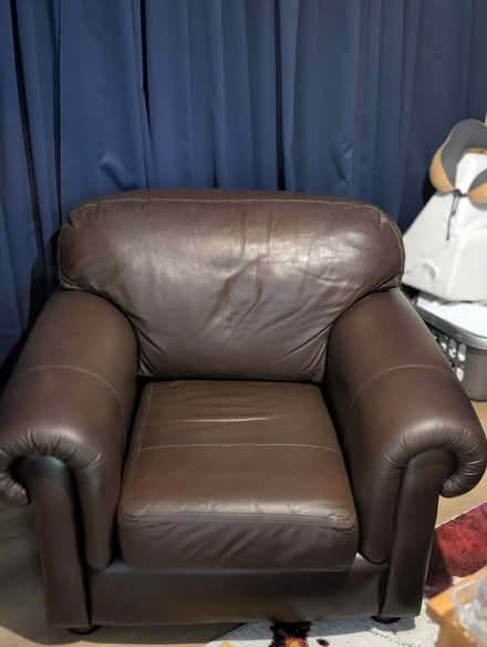Photo of free Italian Leather Lounge Suite (Brize Norton OX18) #2