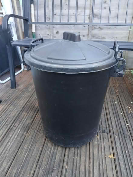 Photo of free Small Dustbin (South Darenth DA4) #1