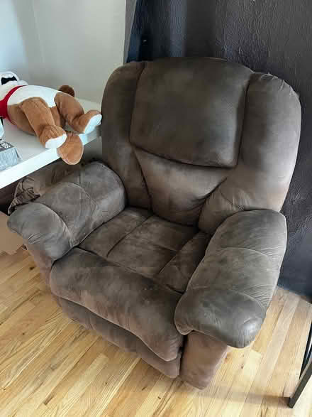 Photo of free Apartment full of furniture (Longmont) #4
