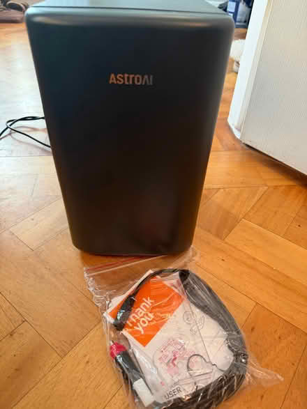Photo of free Mini fridge (Maiden Erlegh Nature Reserve RG6) #1