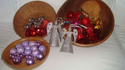 Photo of free Christmas baubles (Mellor SK6) #1