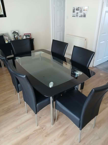Photo of free Dining table and 6 chairs. (Pitsea SS13) #1