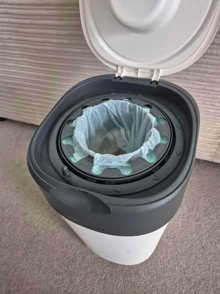 Photo of free Tommee Tippee Twist&Click Nappy Bin (Hertford SG14) #2