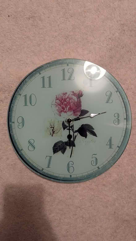 Photo of free Floral design clock (Silverhill park TN34 2) #1