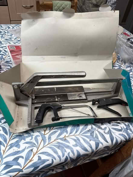 Photo of free Fitted Tile Cutter (London W3) #1