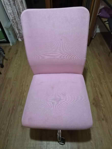 Photo of free Pink office chair (SW16) #1