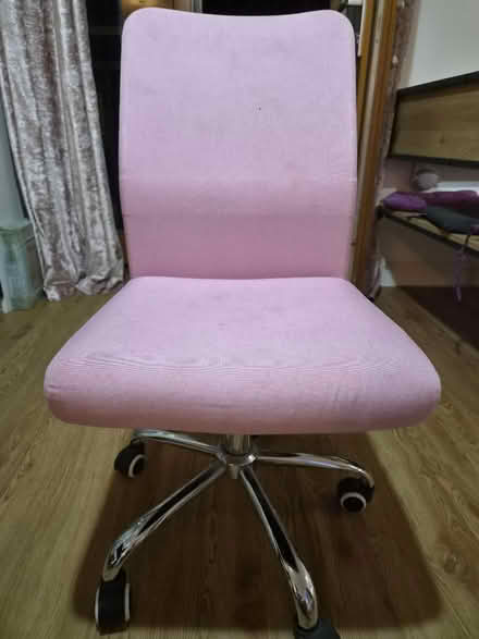 Photo of free Pink office chair (SW16) #2