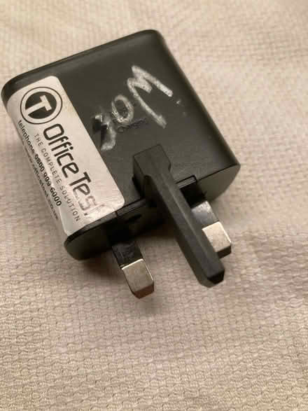 Photo of free PAT tested Samsung charger plug (East Finchley N2) #1