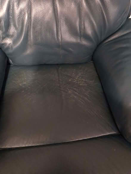 Photo of free Green chair, green sofa, purple chair. (Broughton DN20) #4