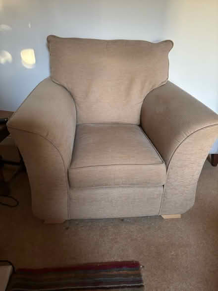 Photo of free Cream armchair (Racecourse IP3) #2