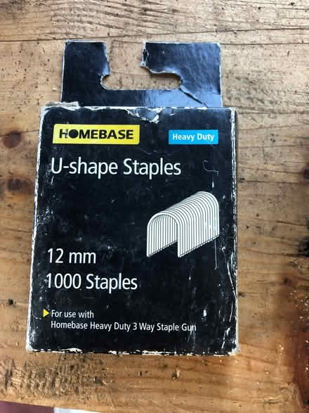 Photo of free U shape staples (Stanley PH1) #1