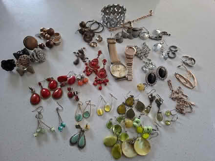 Photo of free Costume Jewellery (Panshanger AL7) #1