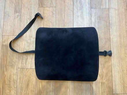 Photo of free Back support cushion (KT6 Surbiton) #1