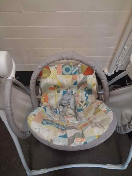 Photo of free Baby Swing with Toys (Rodney Road SE17) #2