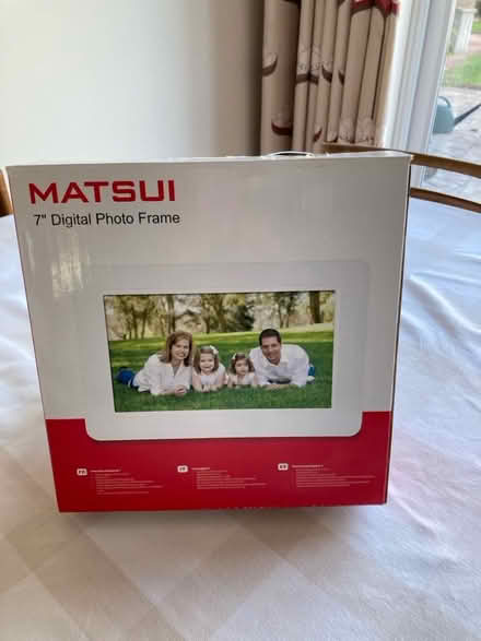 Photo of free Digital Photo Frame (Istead Rise DA13) #1