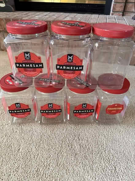 Photo of free 32 Ounce plastic containers (SW Fort Collins) #1