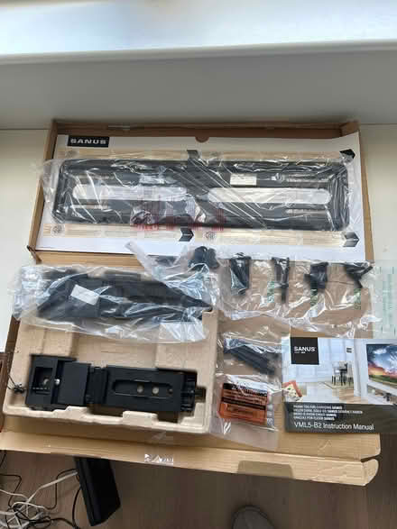 Photo of free SANUS VML5 fixed TV mount (40-50”) (Firhouse) #1
