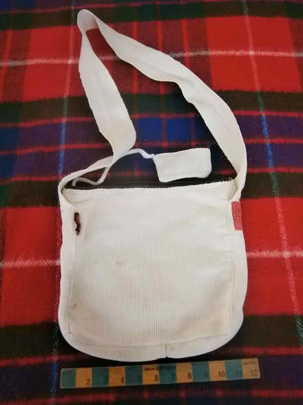 Photo of free Nepalese shoulder bag (Denham UB9) #1