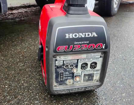 Photo of free Honda generator eu2200i (Philadelphia) #2