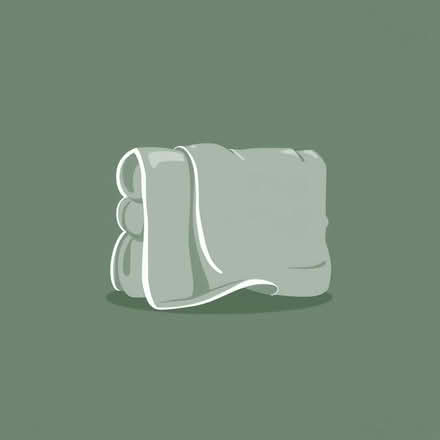 Photo of Large bath towels in grey or green (Seaford BN25) #1