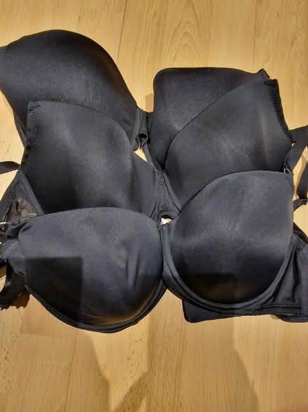 Photo of free 3 x 32f black underwired bra (Linden GL1) #1