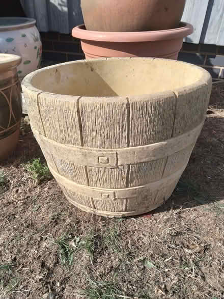 Photo of free Garden pots (St. Margarets Farm HP1) #3